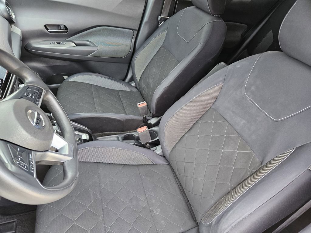 Used 2018 Nissan Kicks S w/ Exterior Package image 12