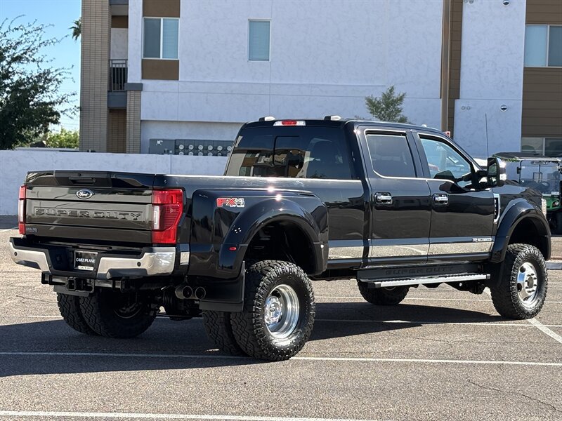 Used 2021 Ford F350 Lariat w/ Lariat Ultimate Package image 4