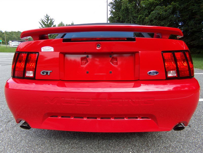 Used 2004 Ford Mustang GT image 8