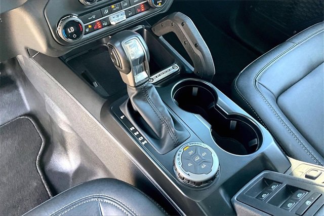 Certified 2025 Ford Bronco Badlands image 13