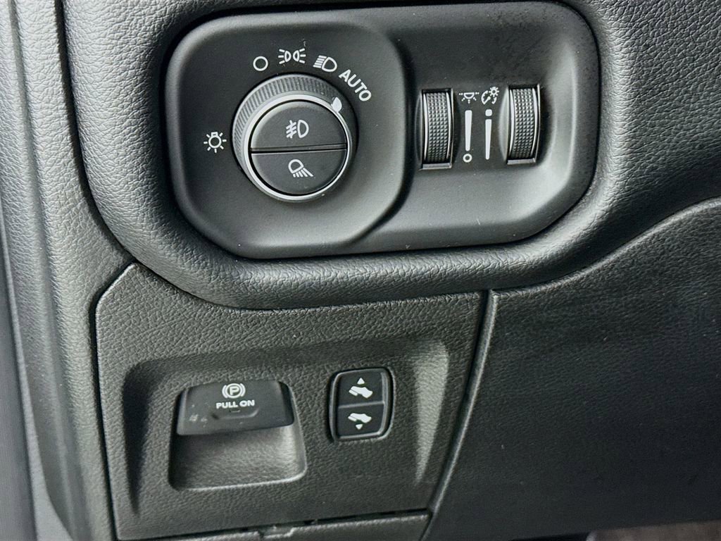 Used 2020 RAM 1500 Laramie image 11