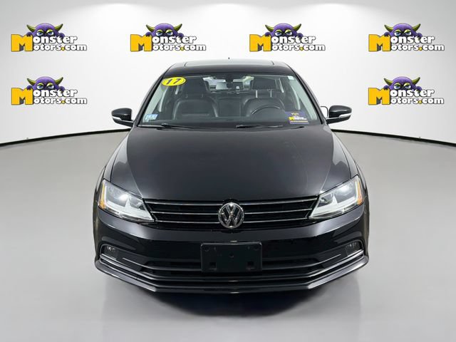 Used 2017 Volkswagen Jetta SEL FWD image 2