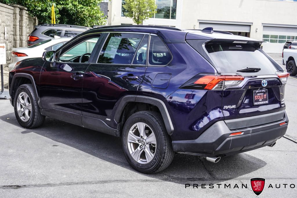 Used 2022 Toyota RAV4 XLE w/ Convenience Package AWD/4WD image 19