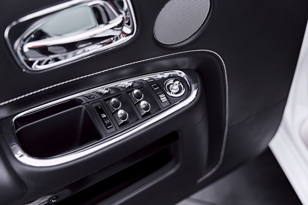 Used 2018 Rolls-Royce Ghost RWD image 47
