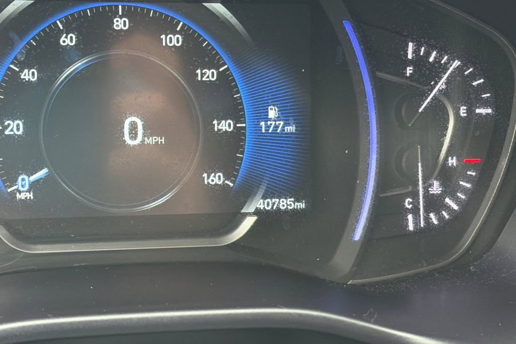 Used 2019 Hyundai Santa Fe Limited AWD/4WD image 26