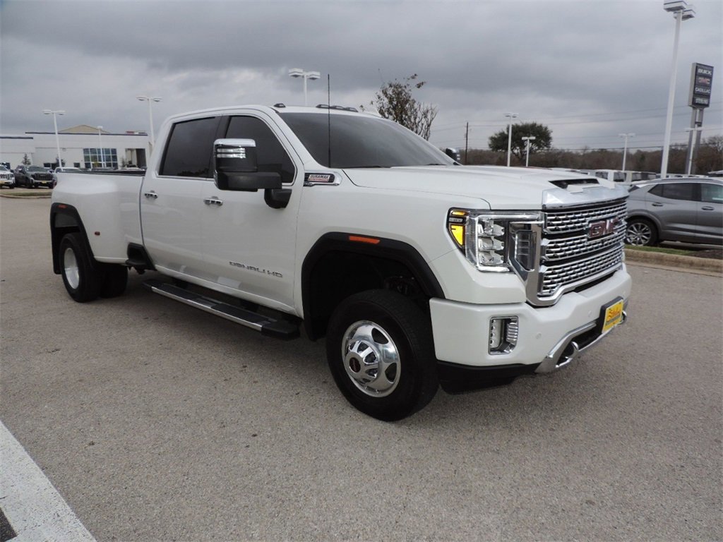 Certified 2022 GMC Sierra 3500 Denali image 3