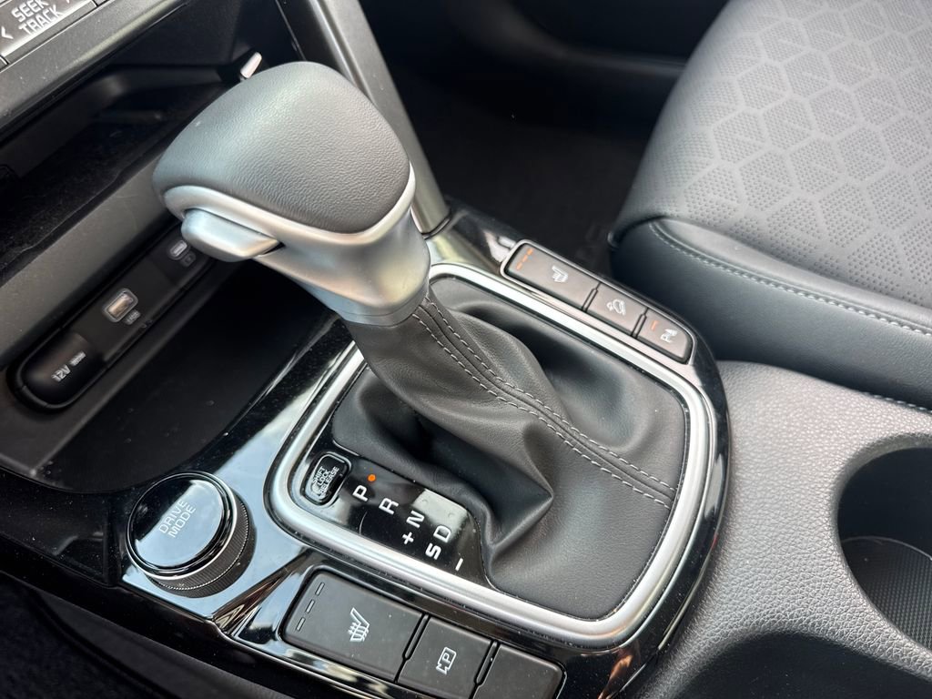 Used 2025 Kia Seltos EX image 20