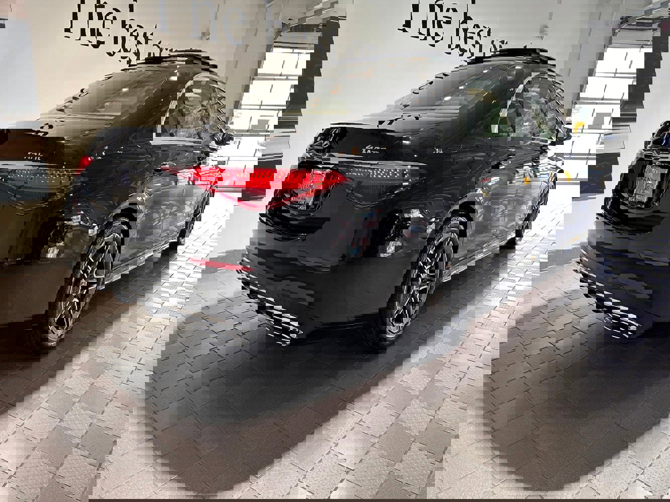 New 2026 Mercedes-Benz S 500 4MATIC image 4