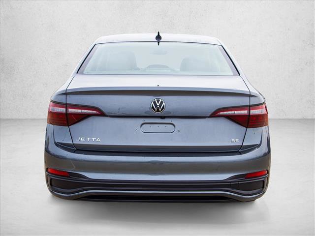 Used 2024 Volkswagen Jetta SE FWD image 6