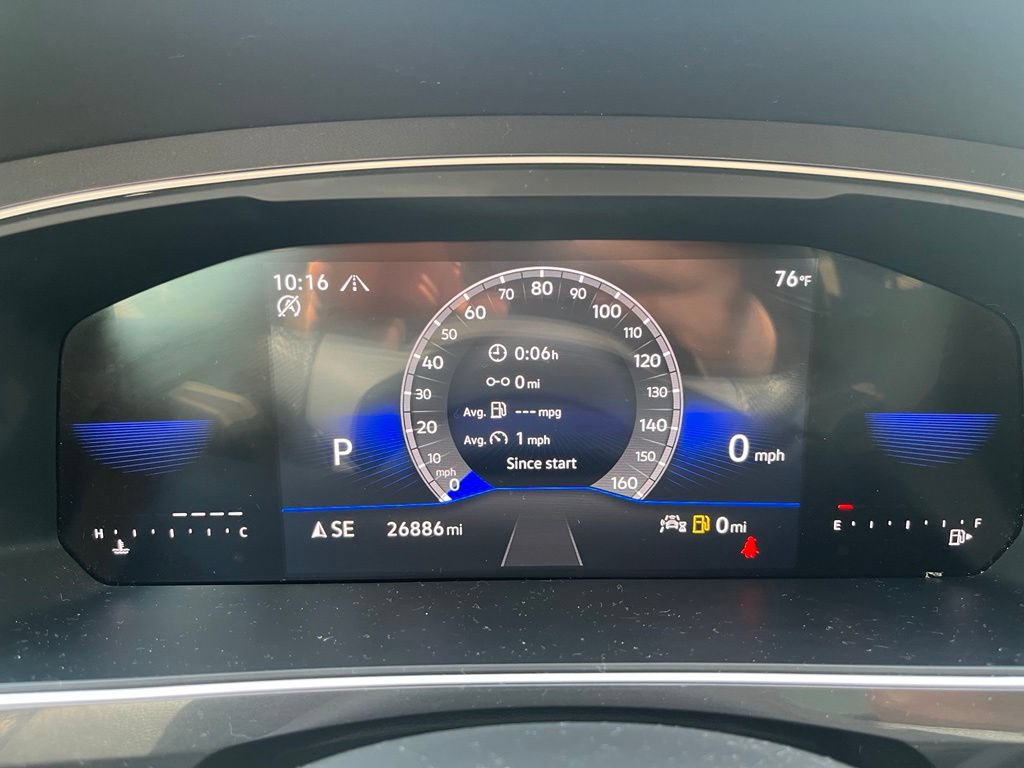 Certified 2024 Volkswagen Tiguan SE R-Line AWD/4WD image 23