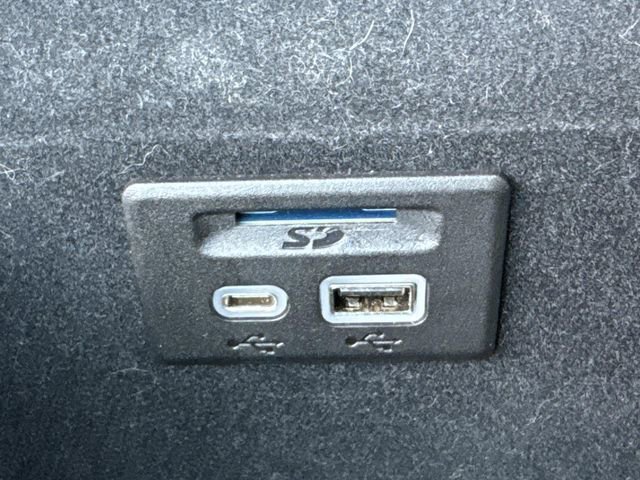 Used 2022 Cadillac XT5 Premium Luxury w/ Technology Package image 22