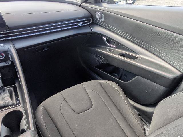 Used 2024 Hyundai Elantra SEL FWD image 16
