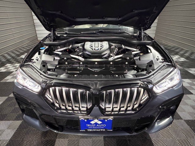 Used 2022 BMW X6 M50i w/ Executive Package image 41