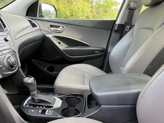 Used 2018 Hyundai Santa Fe Limited image 23