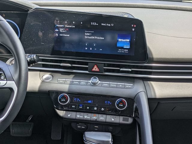 Used 2025 Hyundai Elantra SEL FWD image 17