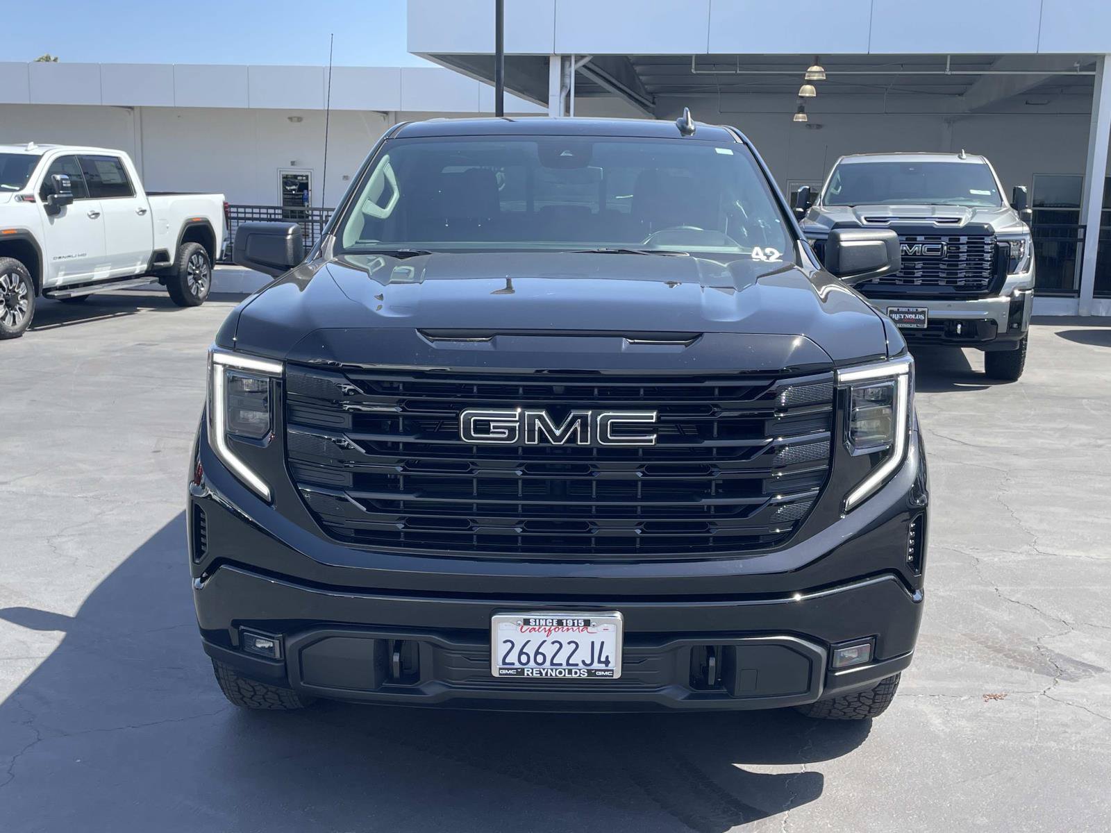Used 2026 GMC Sierra 1500 Elevation AWD/4WD image 2