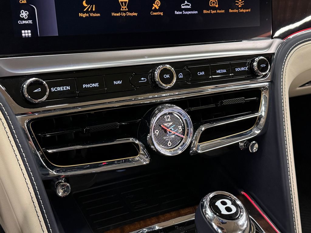 Used 2022 Bentley Flying Spur Plug-In Hybrid image 64