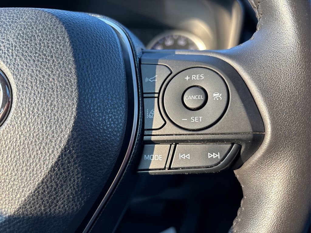 Used 2019 Toyota RAV4 XLE image 31