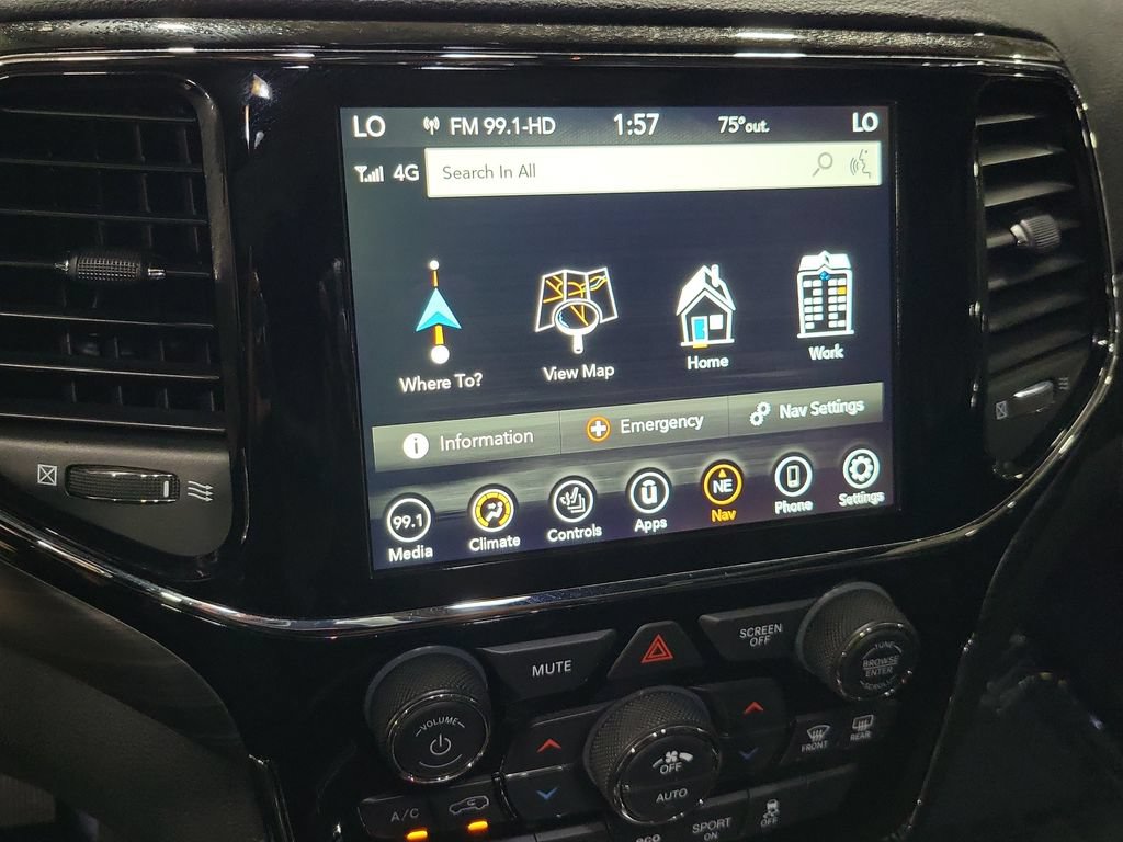 Used 2020 Jeep Grand Cherokee Altitude RWD image 29