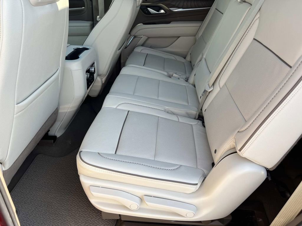 Certified 2024 GMC Yukon Denali w/ Denali Reserve Package RWD image 12