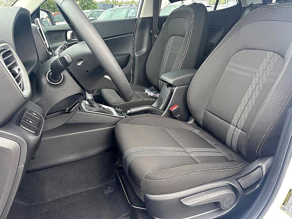 New 2026 Hyundai Venue SEL image 8