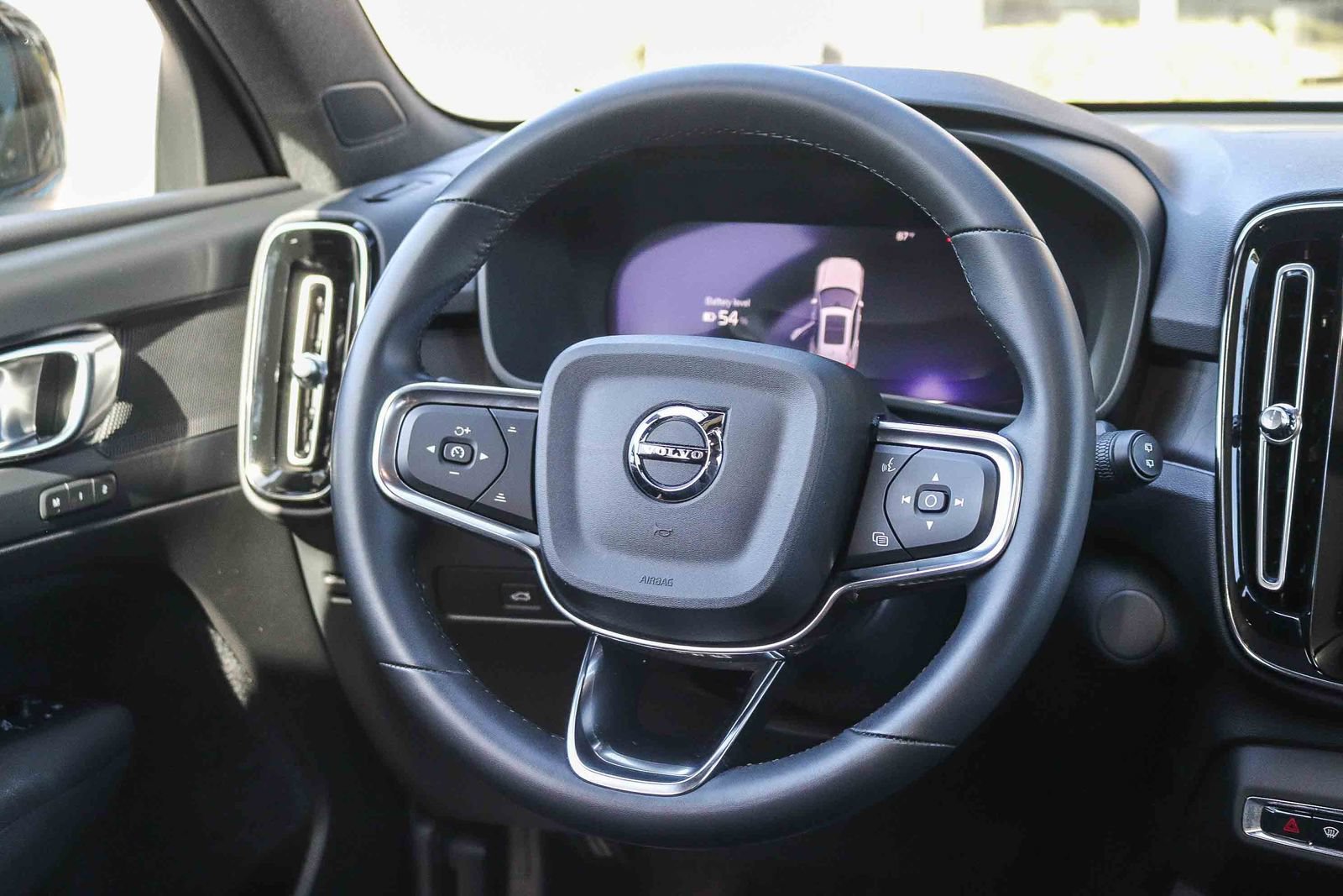 Used 2023 Volvo XC40 Recharge Plus AWD/4WD image 17