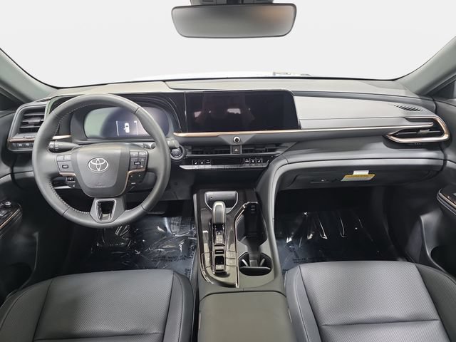 Certified 2025 Toyota Crown Signia AWD/4WD image 9