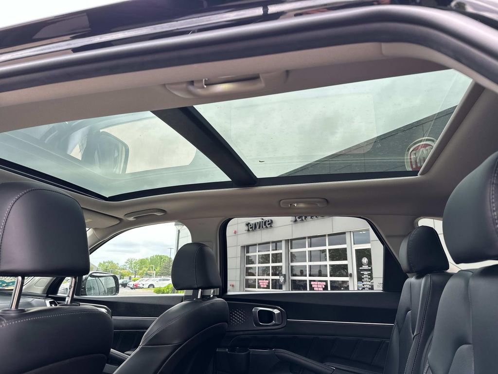 Used 2022 Kia Sorento SX image 13