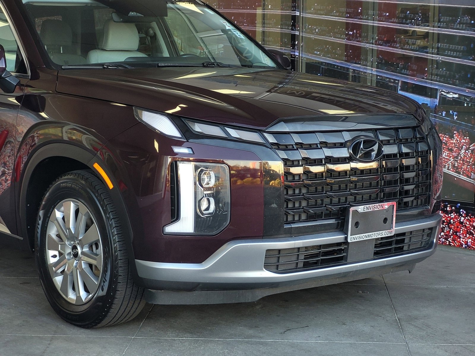 Used 2024 Hyundai Palisade SEL image 2