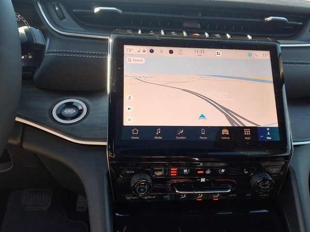 New 2025 Jeep Grand Cherokee L Limited w/ Luxury Tech Group II image 16