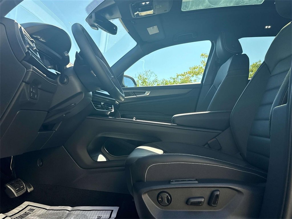 New 2026 Volkswagen Atlas Cross Sport SEL R-Line image 9