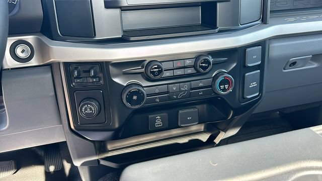 New 2026 Ford F350 XL w/ XL Chrome Package RWD image 12