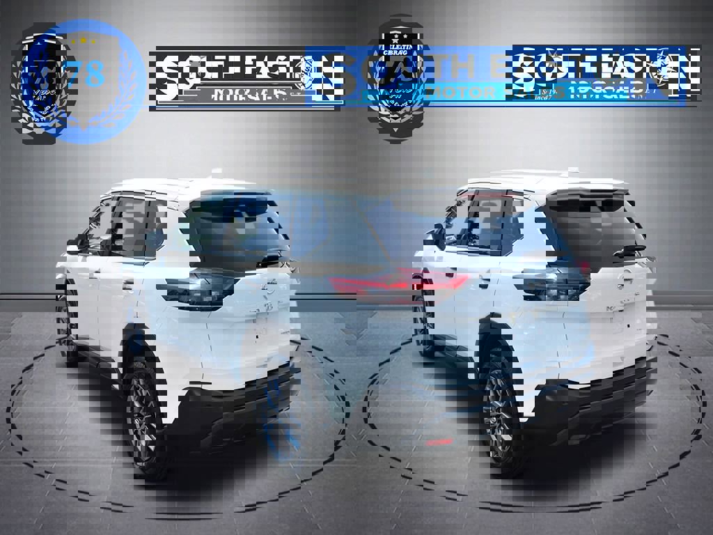 Used 2021 Nissan Rogue S image 6