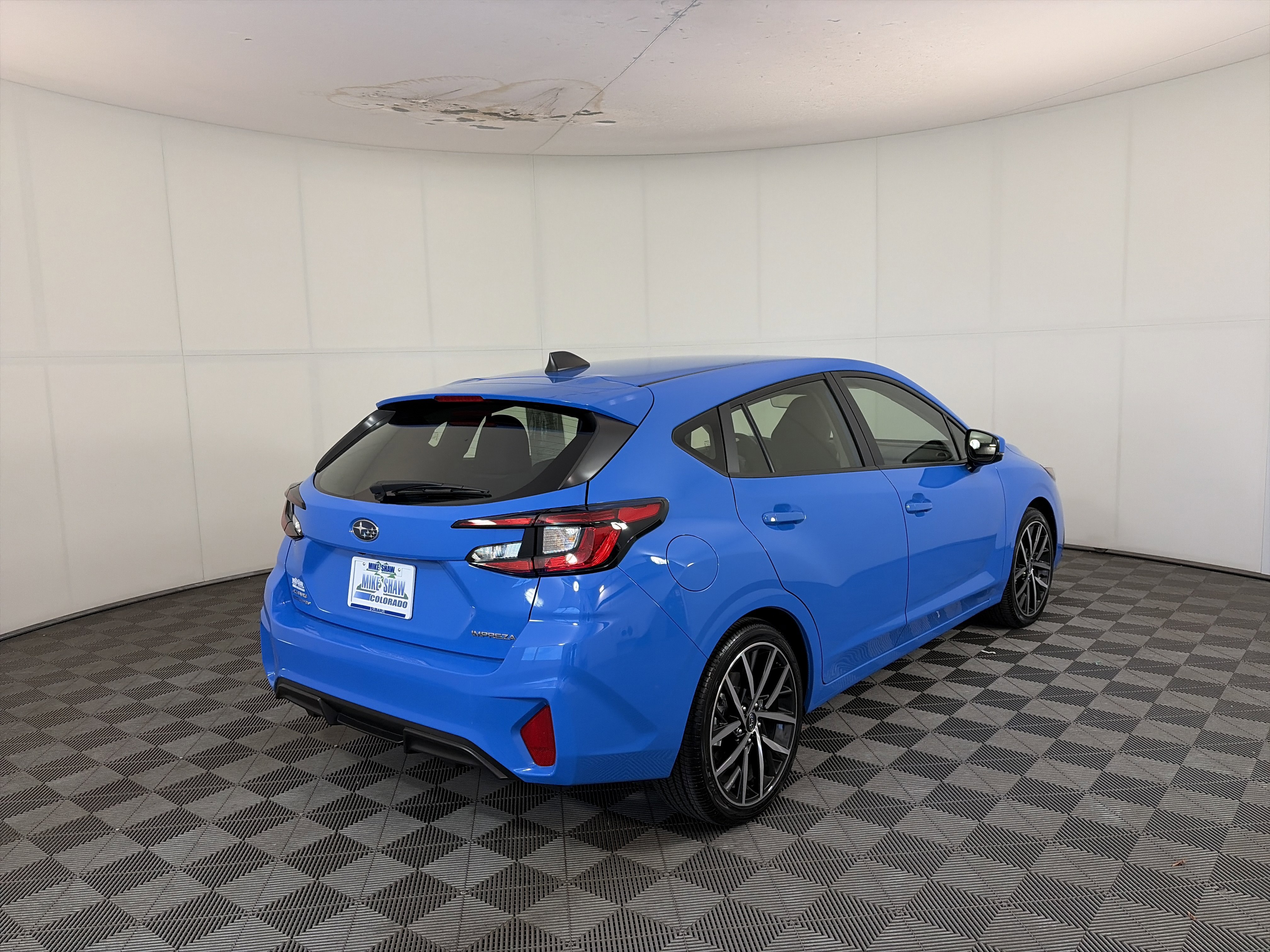 Used 2025 Subaru Impreza 2.0i Sport image 5