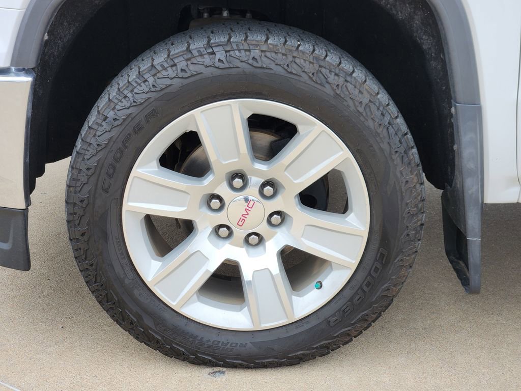 Used 2015 GMC Sierra 1500 SLE w/ SLE Value Package image 19