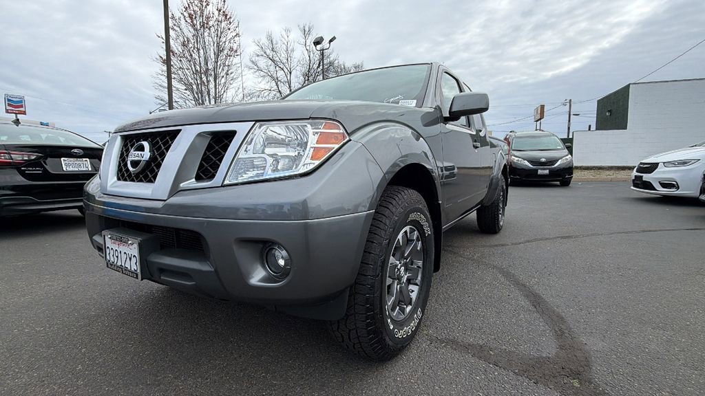 Used 2016 Nissan Frontier PRO-4X image 9