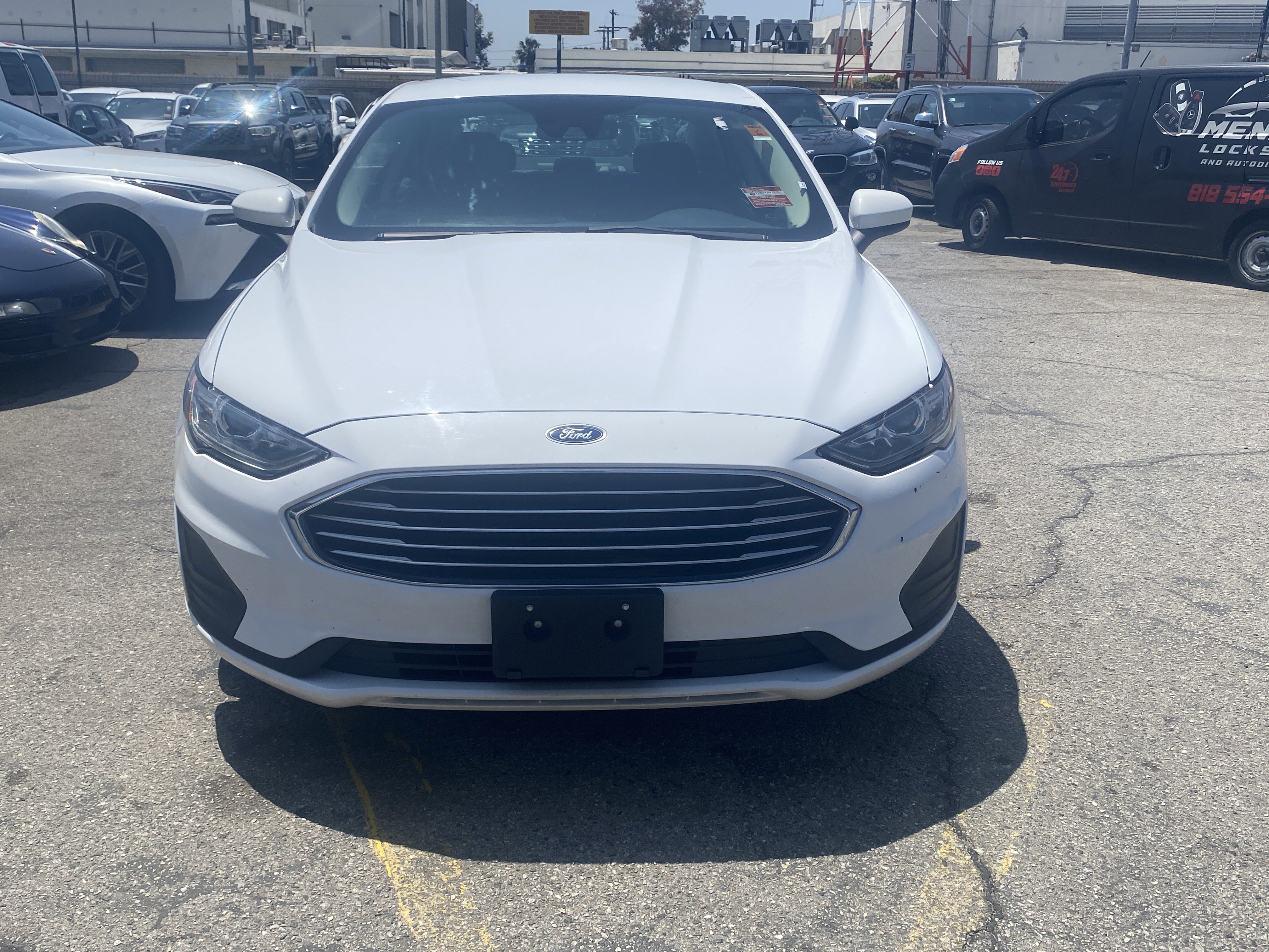 Used 2019 Ford Fusion SE FWD image 3