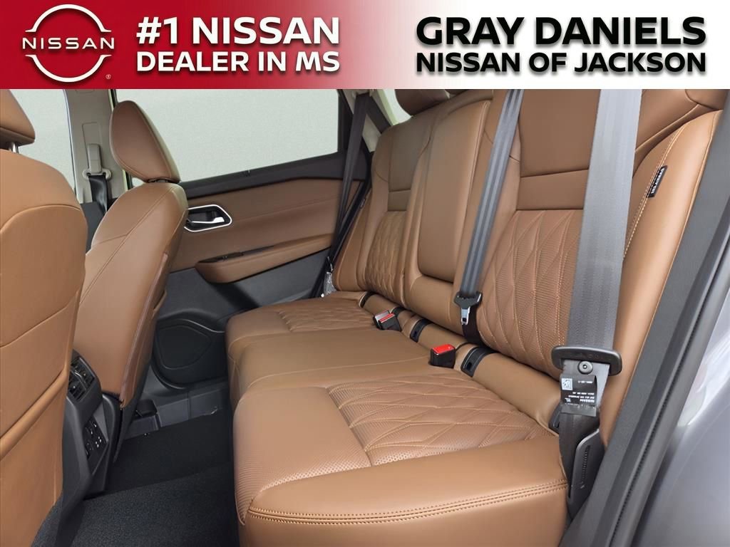 New 2026 Nissan Rogue Platinum w/ Platinum Premium Package image 16