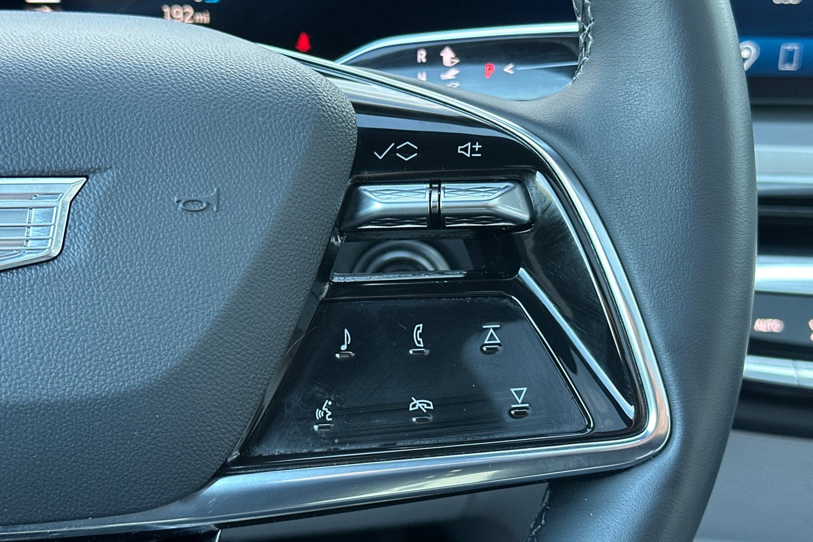 Certified 2025 Cadillac Lyriq Luxury image 36