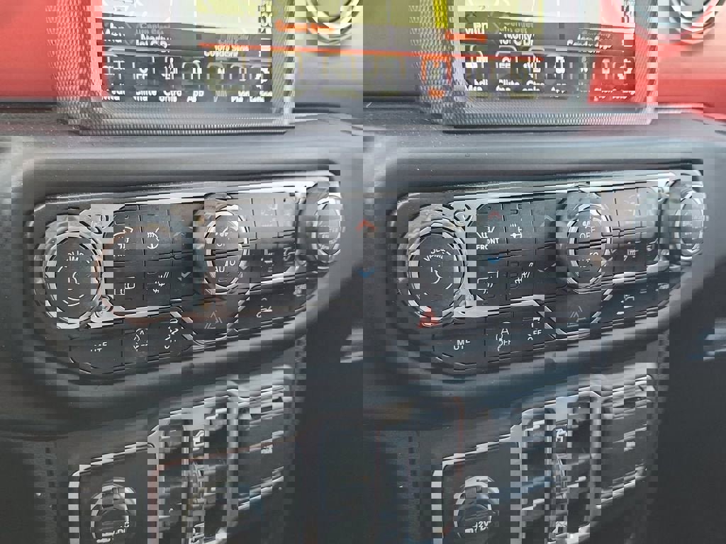 Used 2020 Jeep Gladiator Rubicon image 27