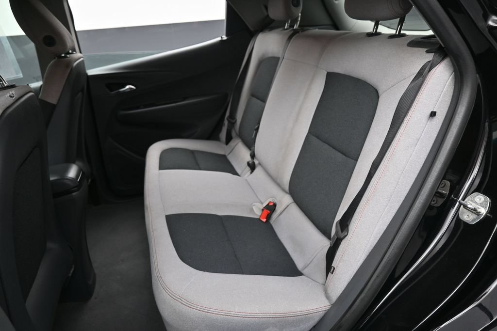 Used 2018 Chevrolet Bolt LT FWD image 27