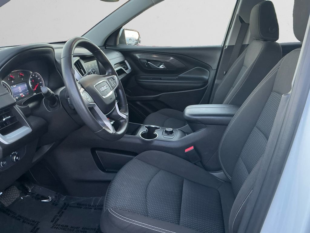 Used 2024 GMC Terrain SLE image 9