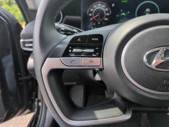 Used 2023 Hyundai Elantra SEL w/ Convenience Package FWD image 17