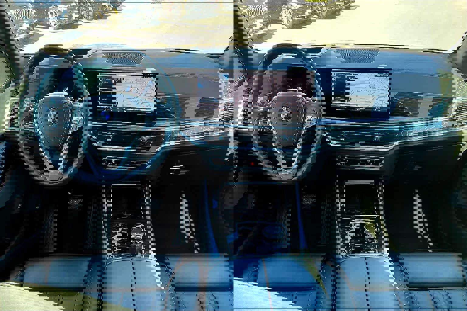 Used 2025 BMW X5 xDrive50e w/ Premium Package image 19