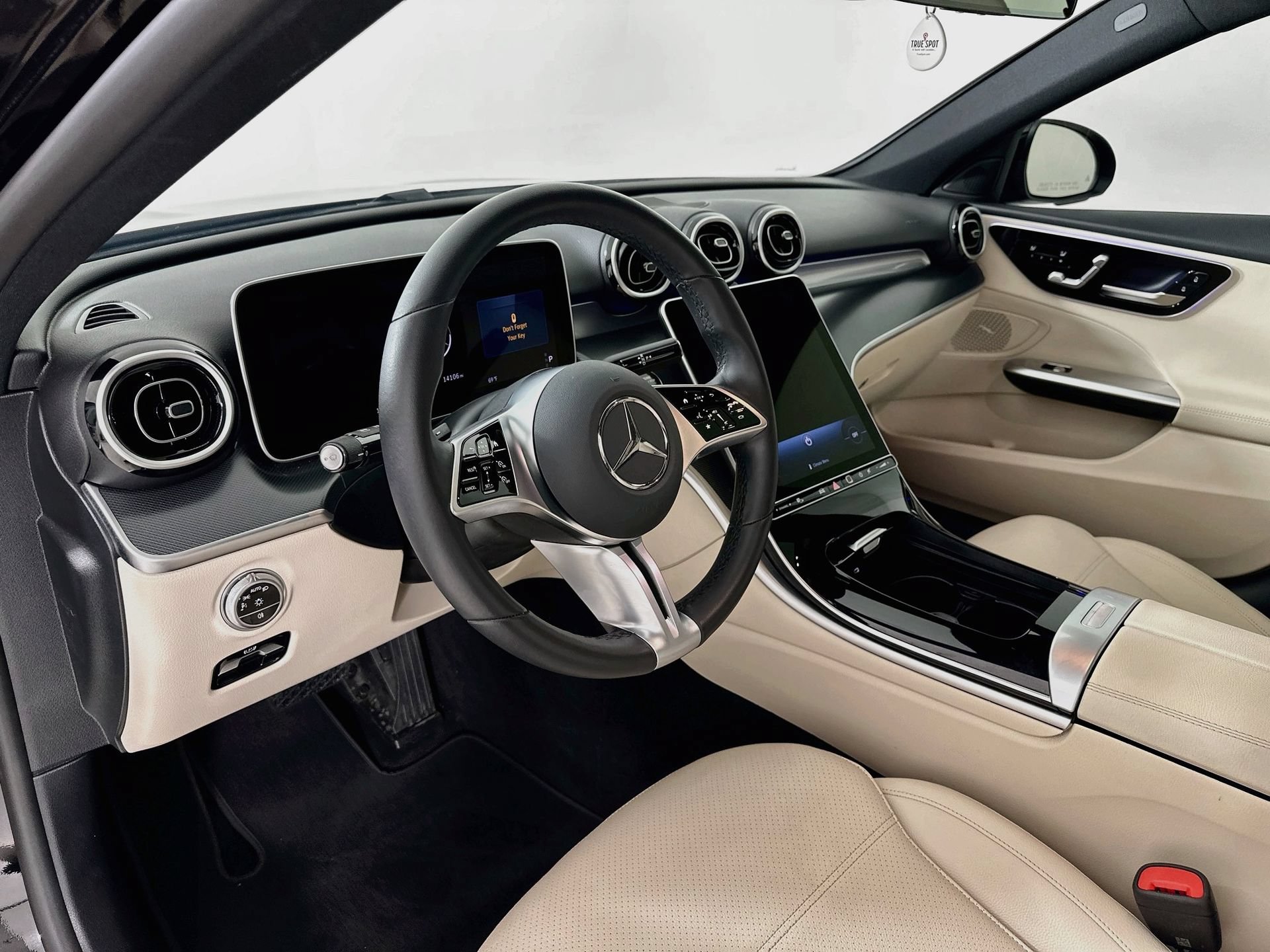 Certified 2025 Mercedes-Benz C 300 Sedan image 10