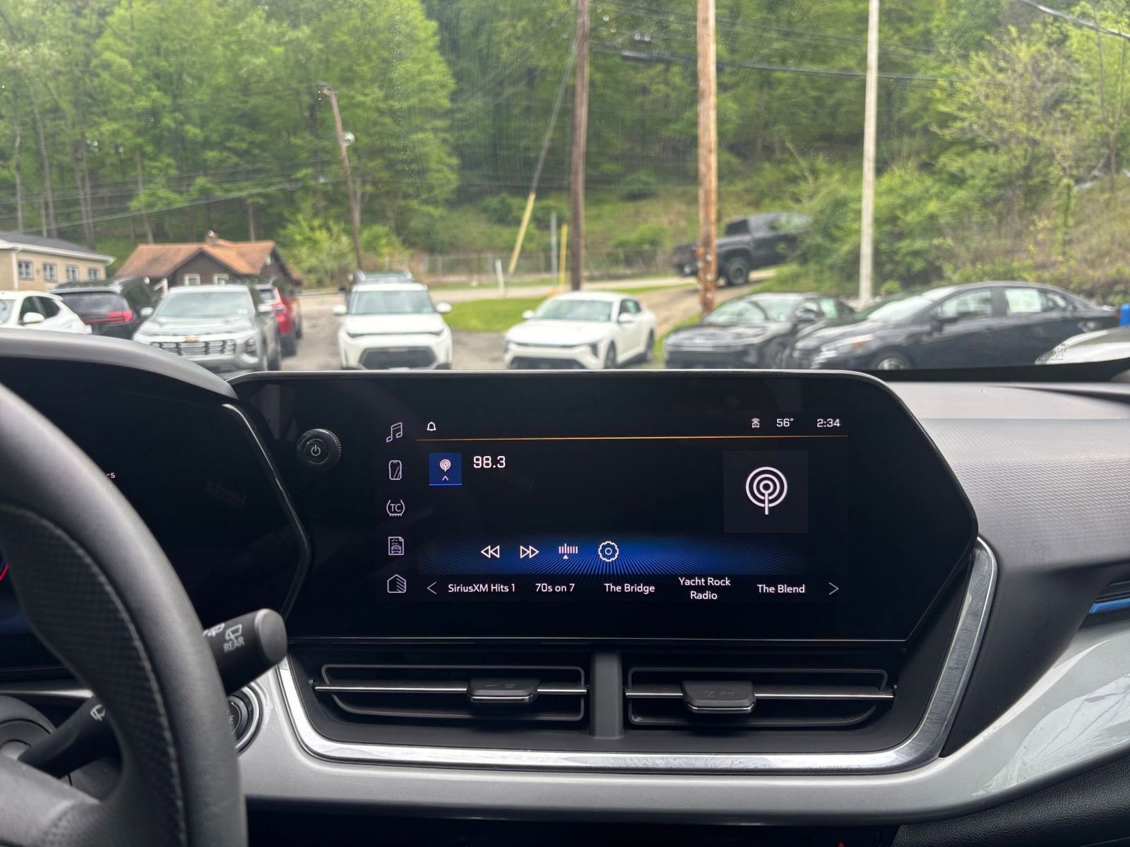 Used 2025 Chevrolet Trax LT FWD image 20