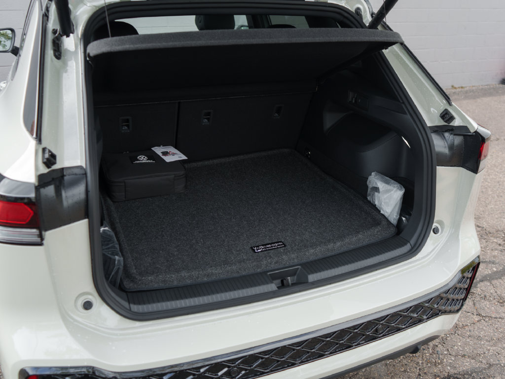 New 2026 Volkswagen Tiguan SE R-Line AWD/4WD image 6