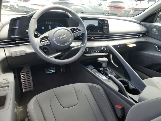 New 2026 Hyundai Elantra Sport FWD image 9