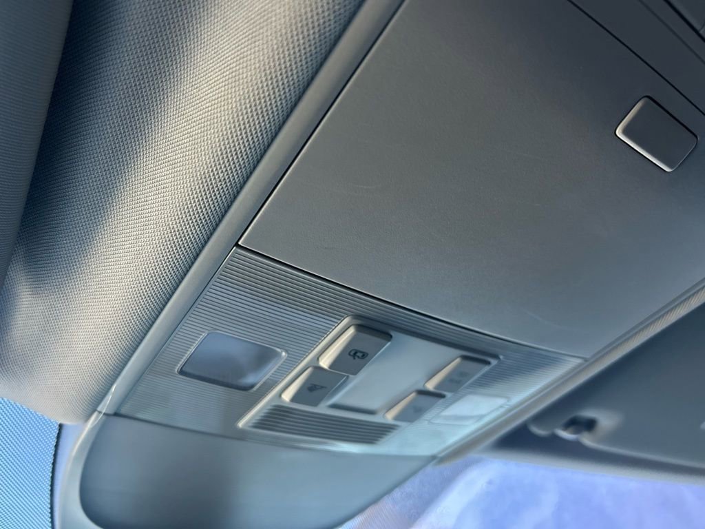 Certified 2023 Volkswagen Taos SE image 61