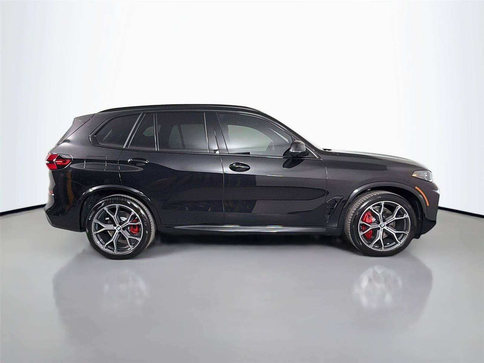 New 2026 BMW X5 xDrive40i w/ M Sport Package AWD/4WD image 4
